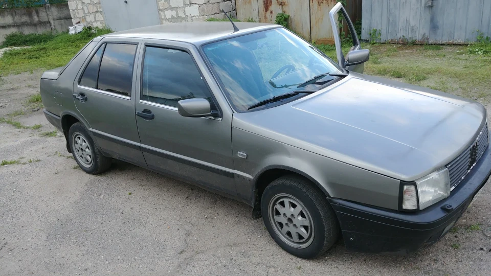 FIAT Croma Сірий металік 2.0 бензин