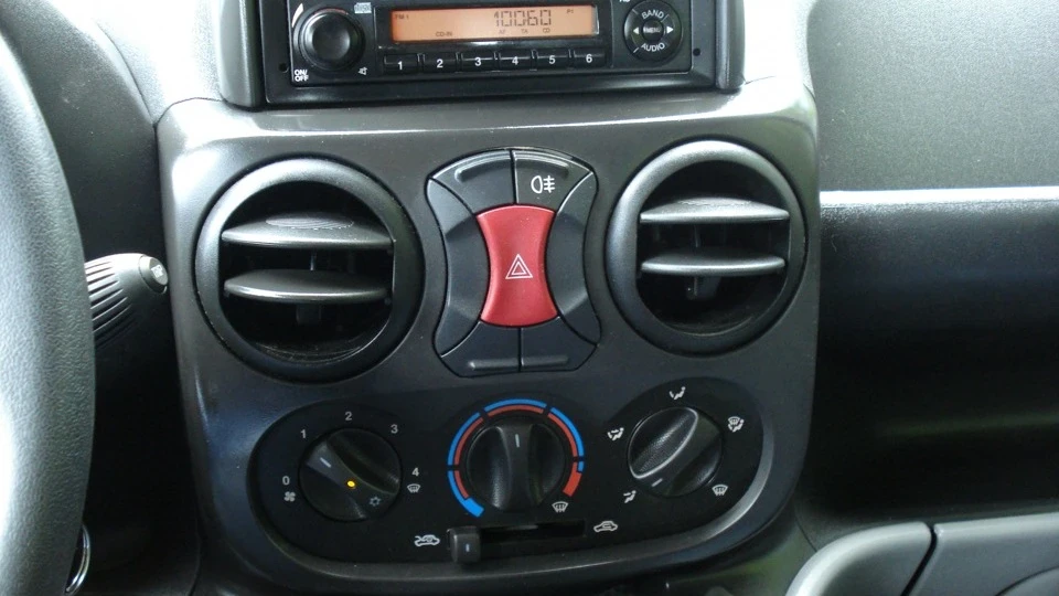 FIAT Doblo 1.9 multi Вагончик 4