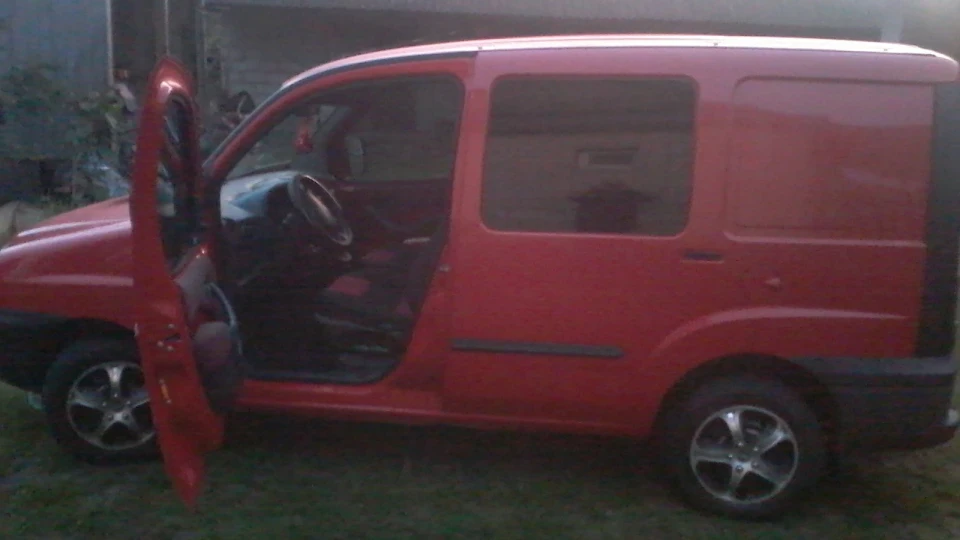 FIAT Doblo 1.9 TURBO 3