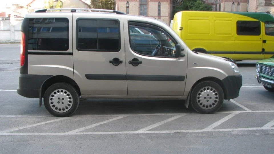 FIAT Doblo бежевий металік,1.4, 3