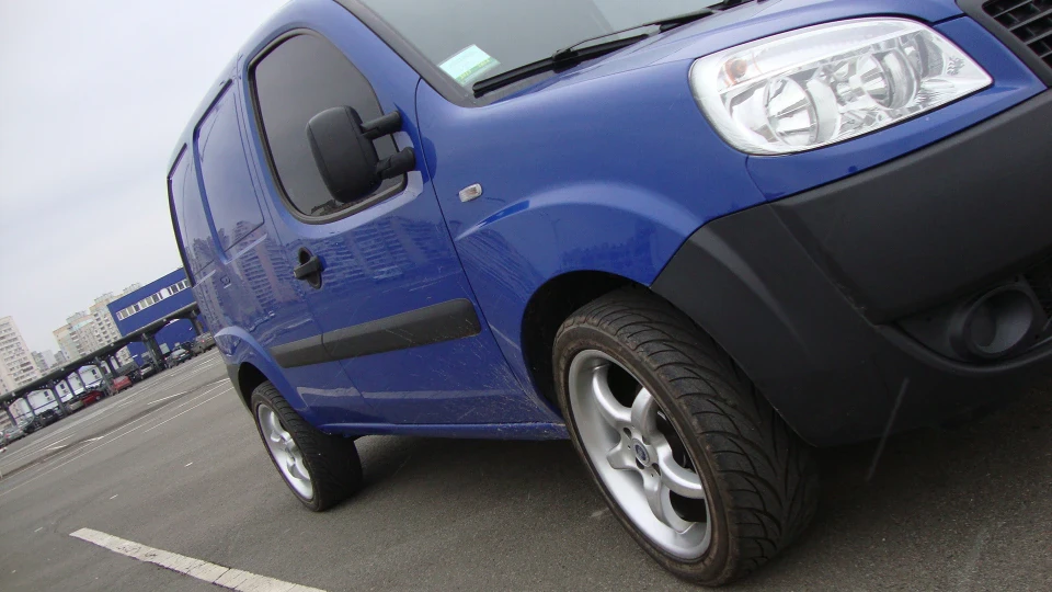 FIAT Doblo Blue Mica) 2