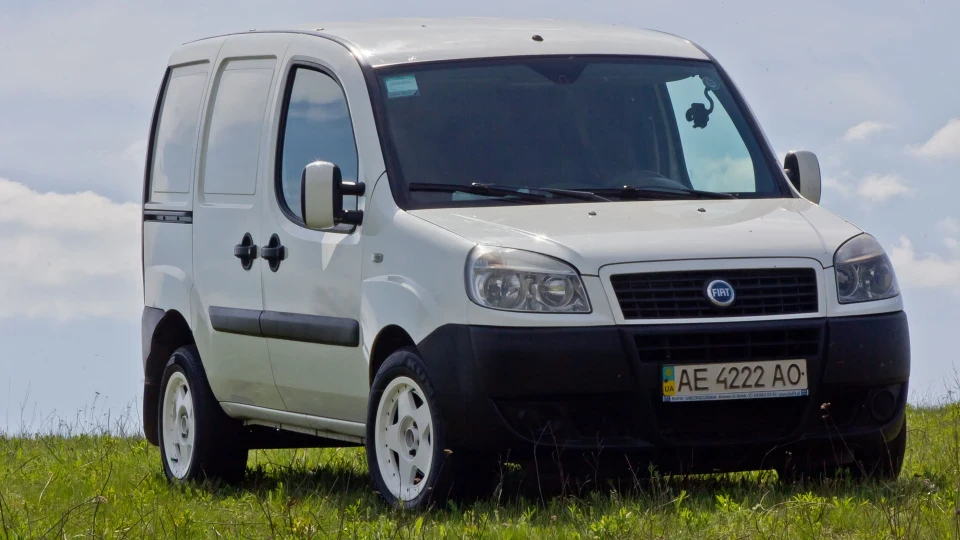 FIAT Doblo ДОБРИЙ 3