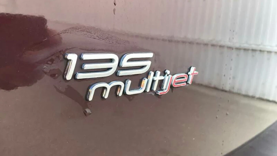 FIAT Doblo Гранатовий металік 2