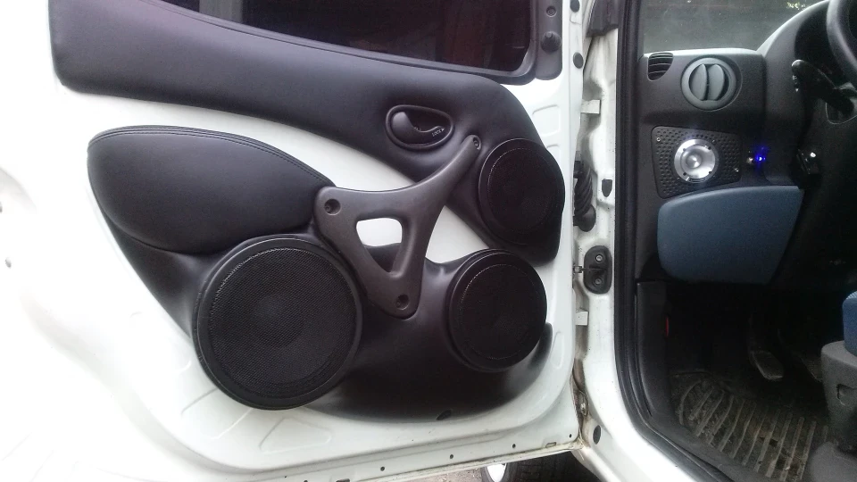FIAT Doblo ГУЧНИЙ 4