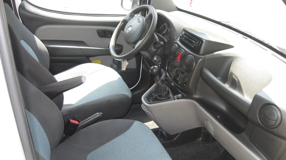 FIAT Doblo Вантажівка ... 3