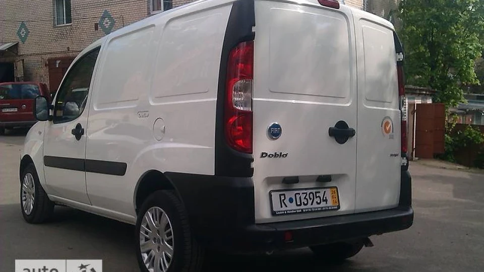 FIAT Doblo Пиріжок 3