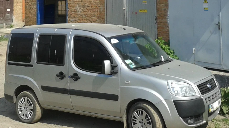 FIAT Doblo Службова табуретка