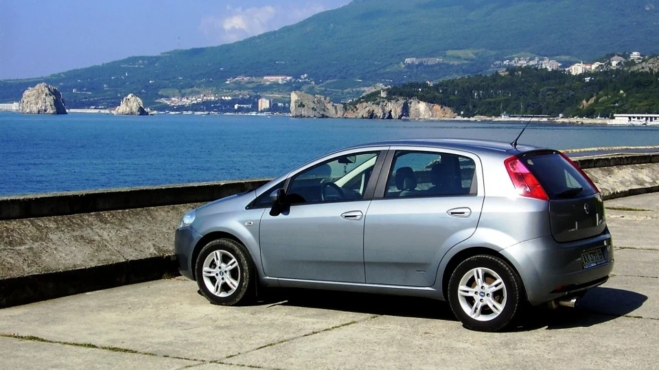 FIAT Grande Punto Бездоганно Сірий 3
