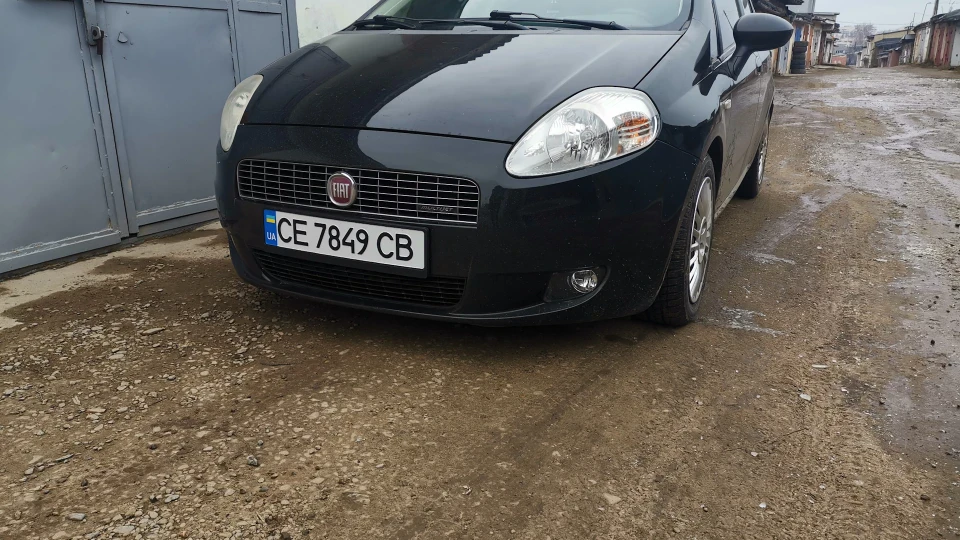 FIAT Grande Punto Чорний Володар