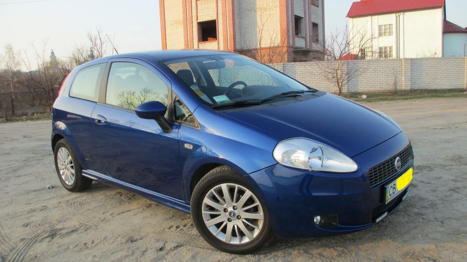FIAT Grande Punto Італія)) 2