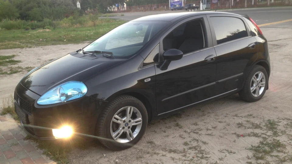 FIAT Grande Punto MuZикальна скринька 5