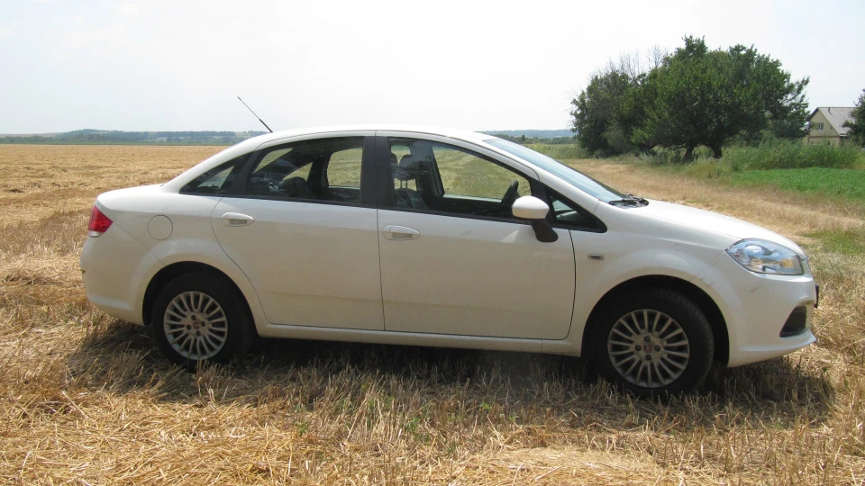 FIAT Linea 4