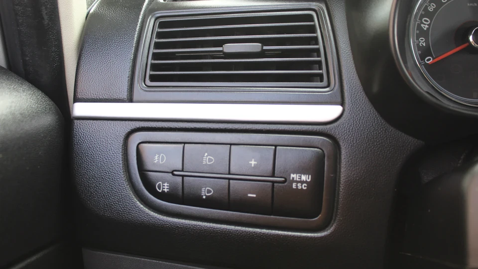 FIAT Linea 323 199A3000 1.3Multijet 5
