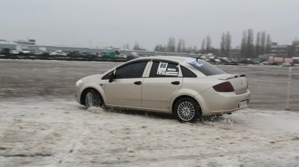 FIAT Linea beige&black 3