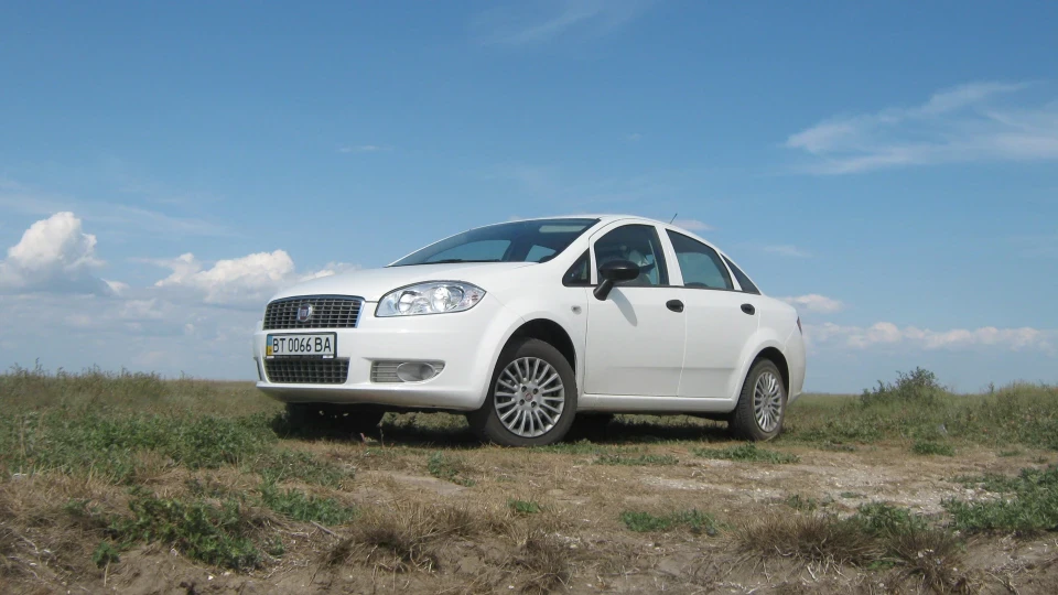FIAT Linea Білосніжка italiano 5