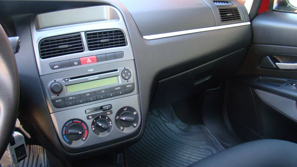 FIAT Linea T-Jet 5