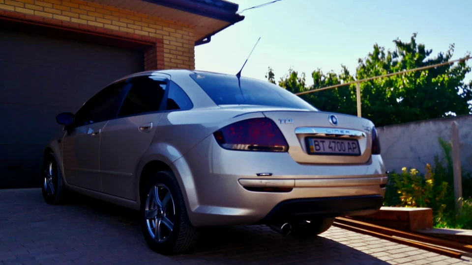 FIAT Linea Золотий 2
