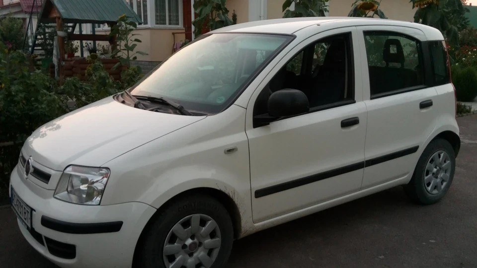 FIAT Panda білий малюк