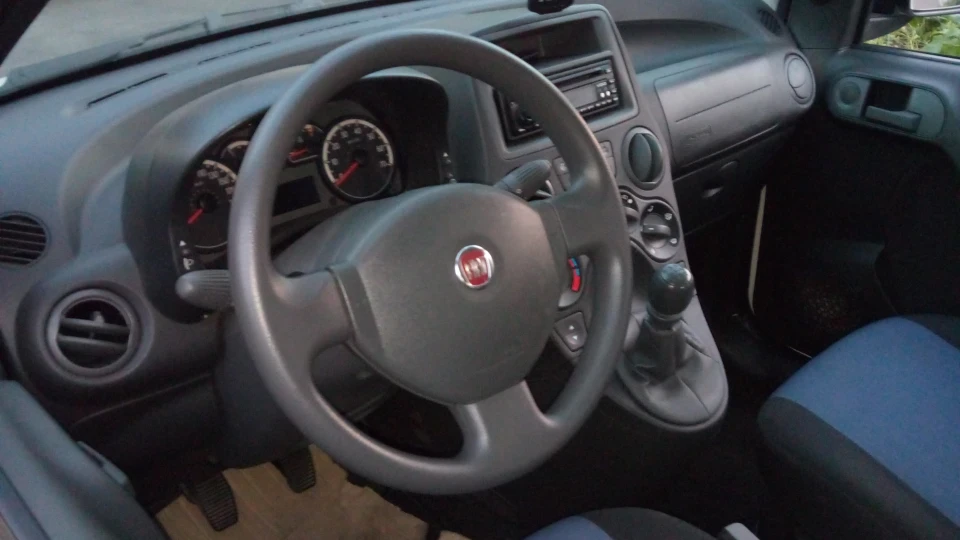 FIAT Panda білий малюк 2