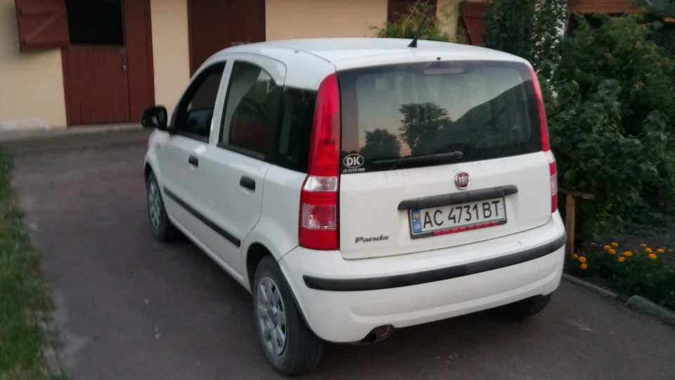 FIAT Panda білий малюк 3