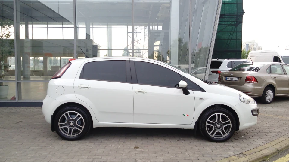 FIAT Punto Evo ЖУЖА 2