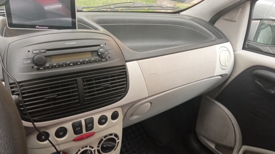 FIAT Punto 2