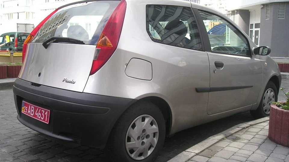 FIAT Punto 1.2 8V (3D) 2