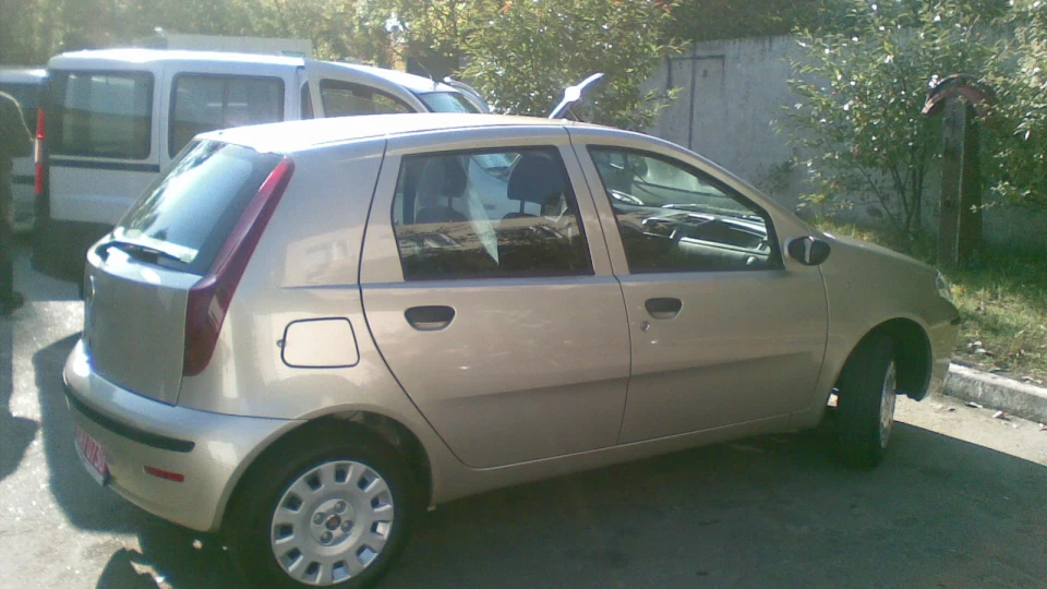 FIAT Punto Бежевий металік