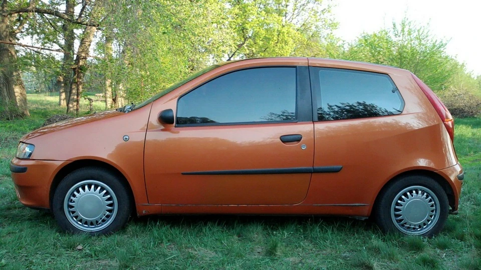 FIAT Punto ORANGE bullet