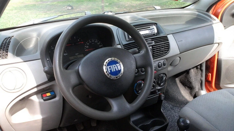 FIAT Punto ORANGE bullet 5