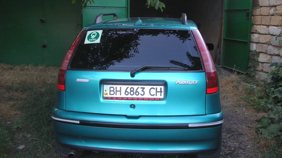 FIAT Punto Зелений металік 4