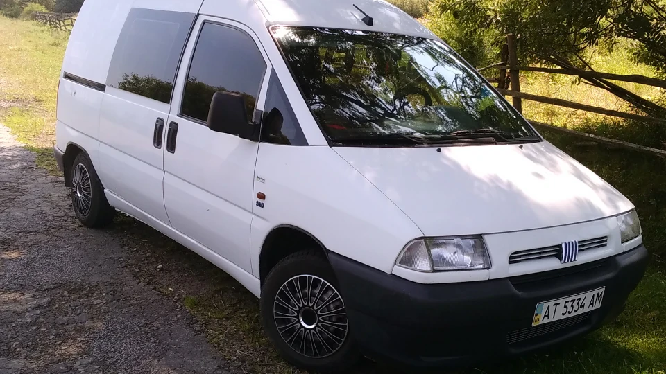 FIAT Scudo 1.9 трак-тор