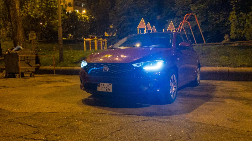 FIAT Tipo (2015) New Rosso