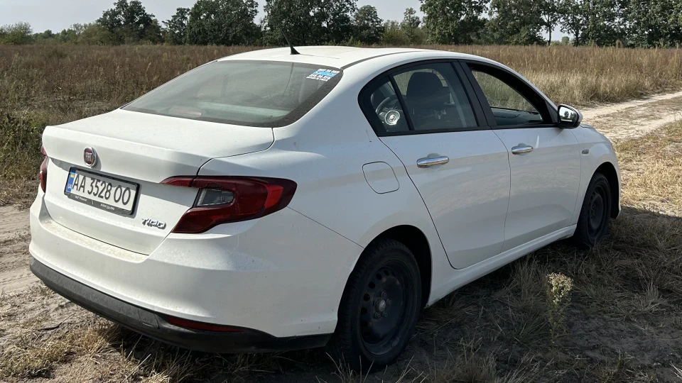 FIAT Tipo (2015) Rental 2
