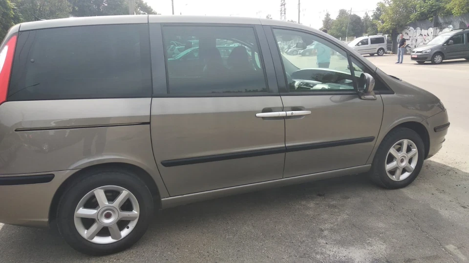 FIAT Ulysse Золотий 2,0 2