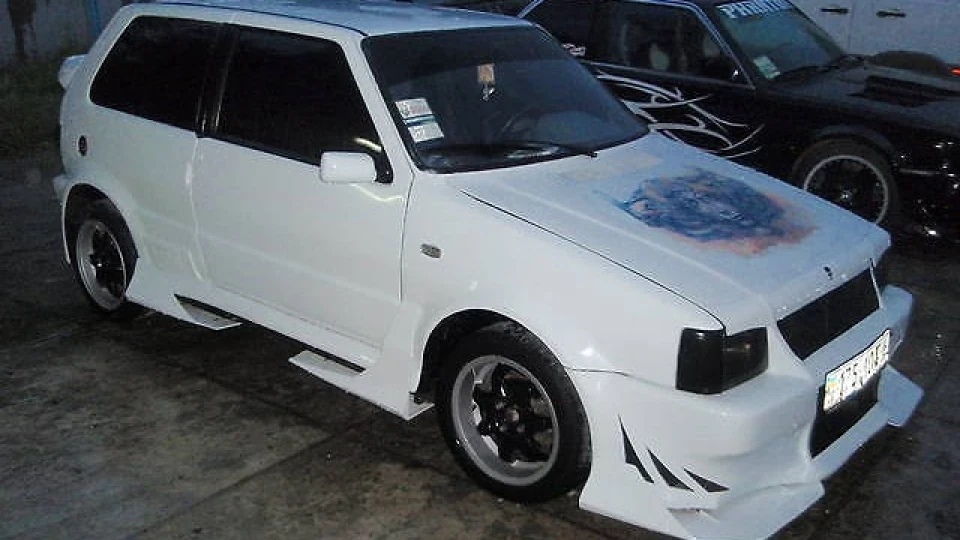 FIAT Uno 3