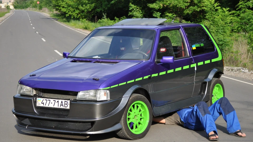 FIAT Uno 1.3 турбо 2