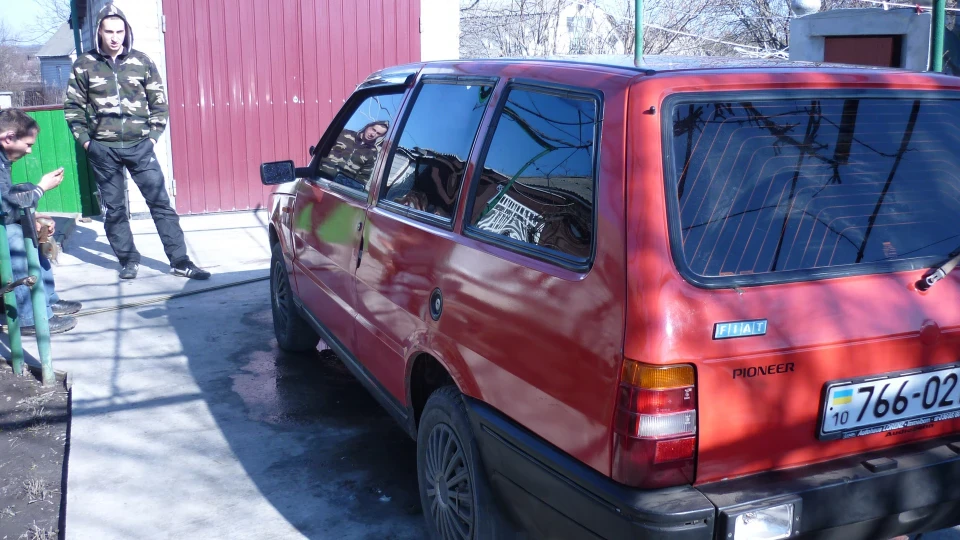 FIAT Uno Червона ракета