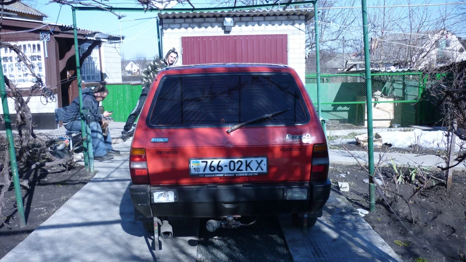FIAT Uno Червона ракета 2