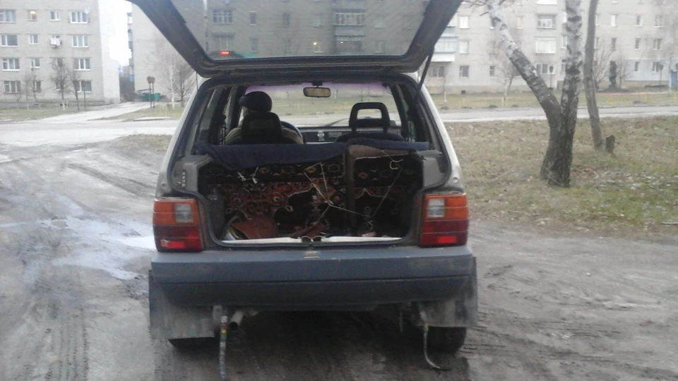 FIAT Uno оливковий металік 2