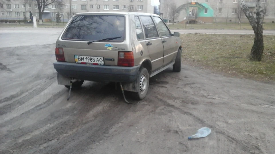 FIAT Uno оливковий металік 5
