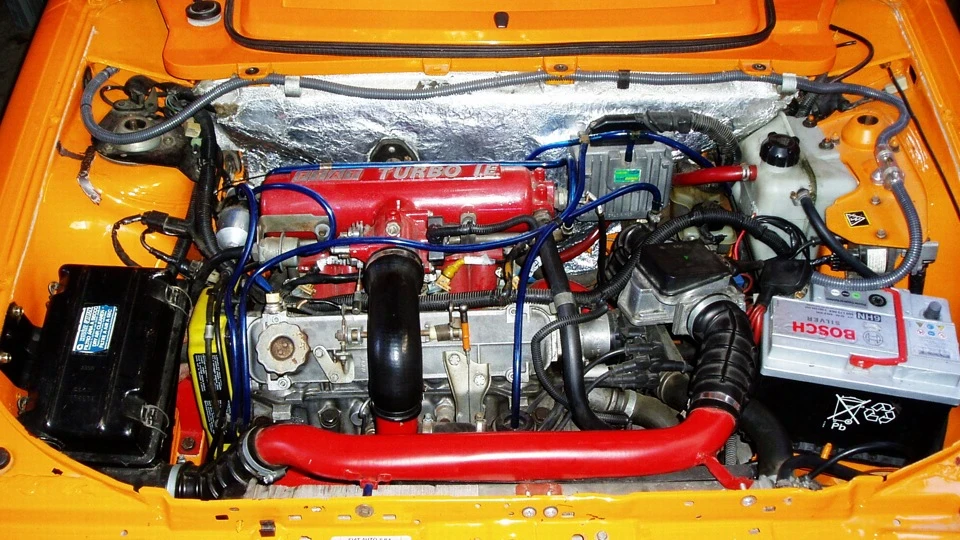 FIAT Uno Turbo i.e. ABARTH ☢ 2