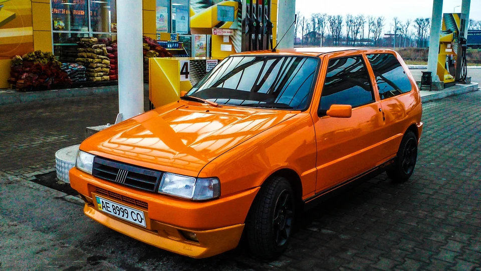 FIAT Uno "TurbOrangE" 2