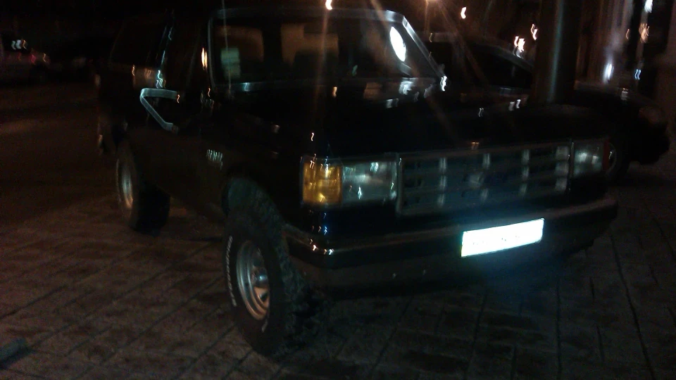 Ford Bronco металік 5.0, MB w140 4