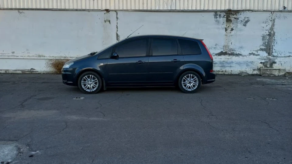 Ford C-Max HOT TREND 3