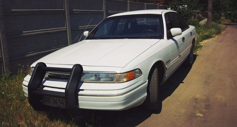 Ford Crown Victoria