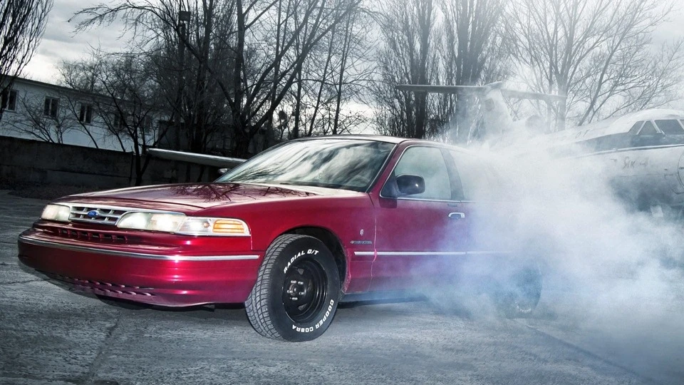 Ford Crown Victoria NASCAR Racing 4