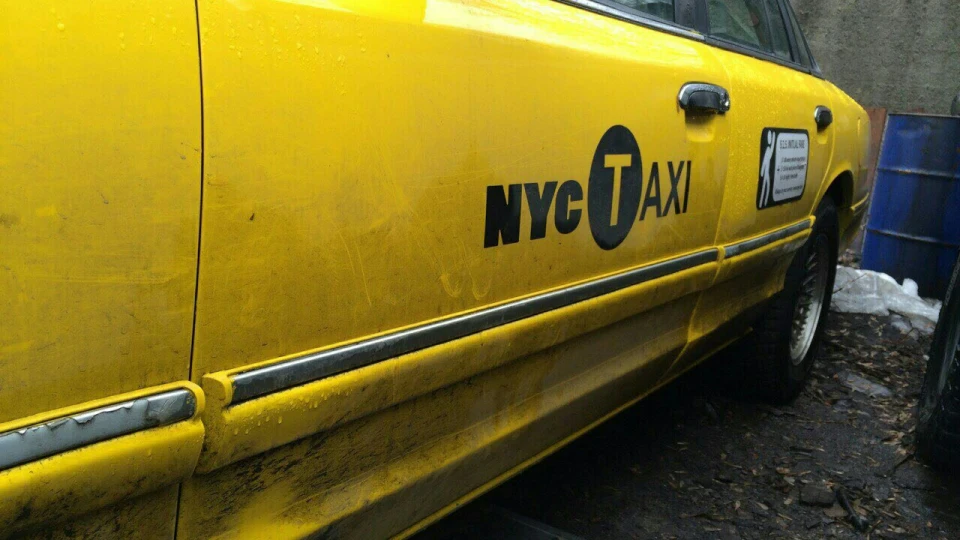 Ford Crown Victoria New York city taxi