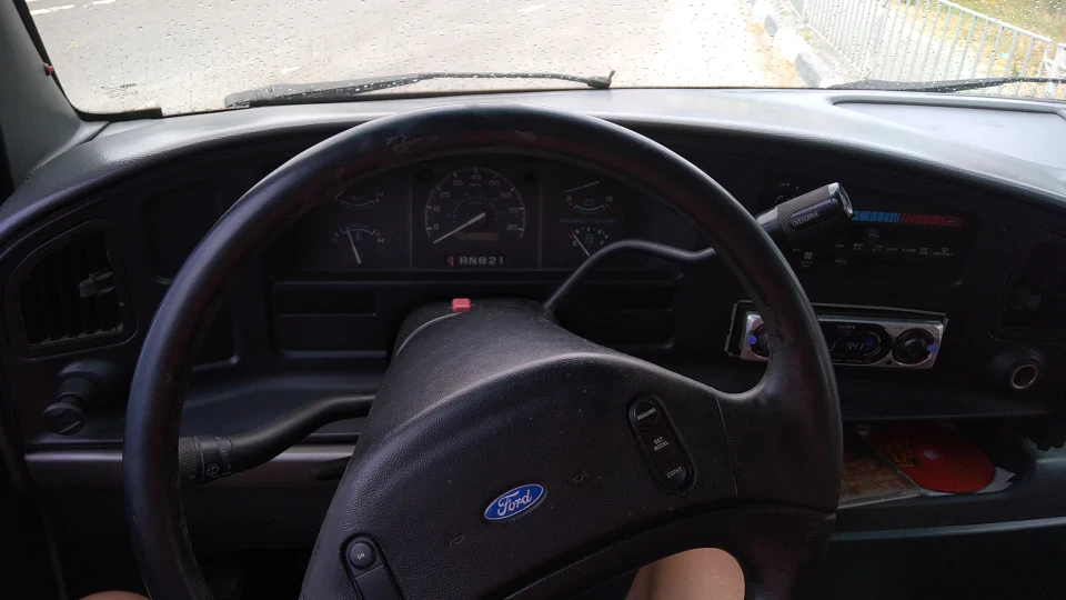 Ford E-Series 5