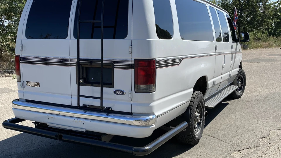 Ford E-Series 2